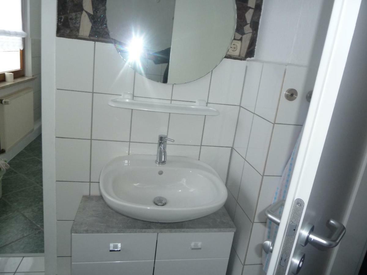 Im Gelben Haus Lägenhet Brotterode Exteriör bild