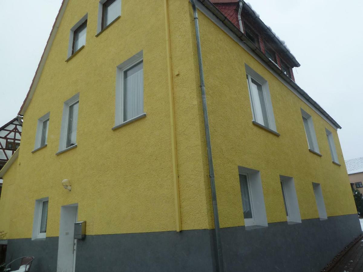 Im Gelben Haus Lägenhet Brotterode Exteriör bild